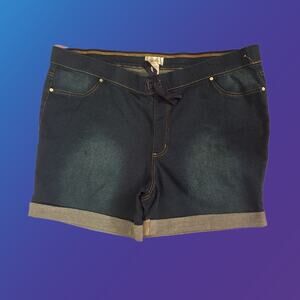 Ladies 3XL Rolled Cuff Shorts with Drawstring Design Rinse Wash Jean Color